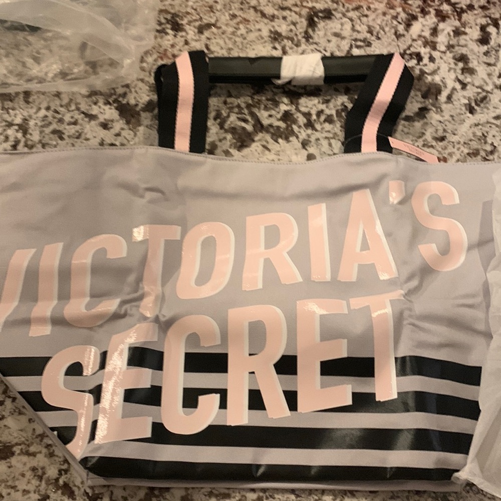 Large Victoria’s Secret weekender canvas bag. NWT